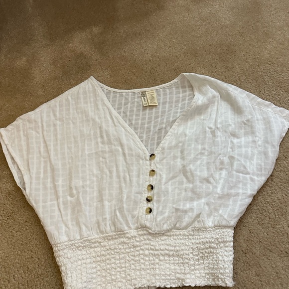 White Beachy Crop Top - Picture 2 of 2